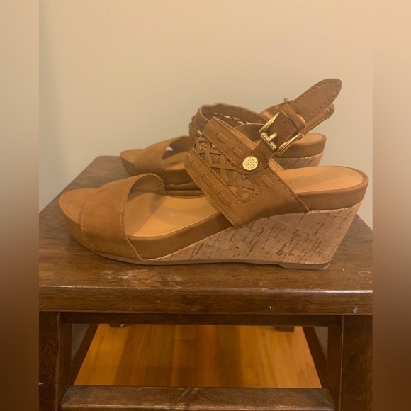 Tommy Hilfiger cork wedge sandals, size 6 - Picture 2 of 6